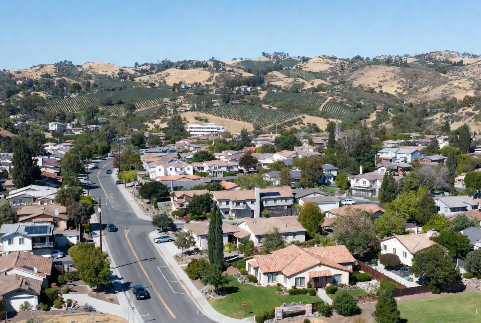 De Luz Temecula: The Acreage Neighborhood Guide